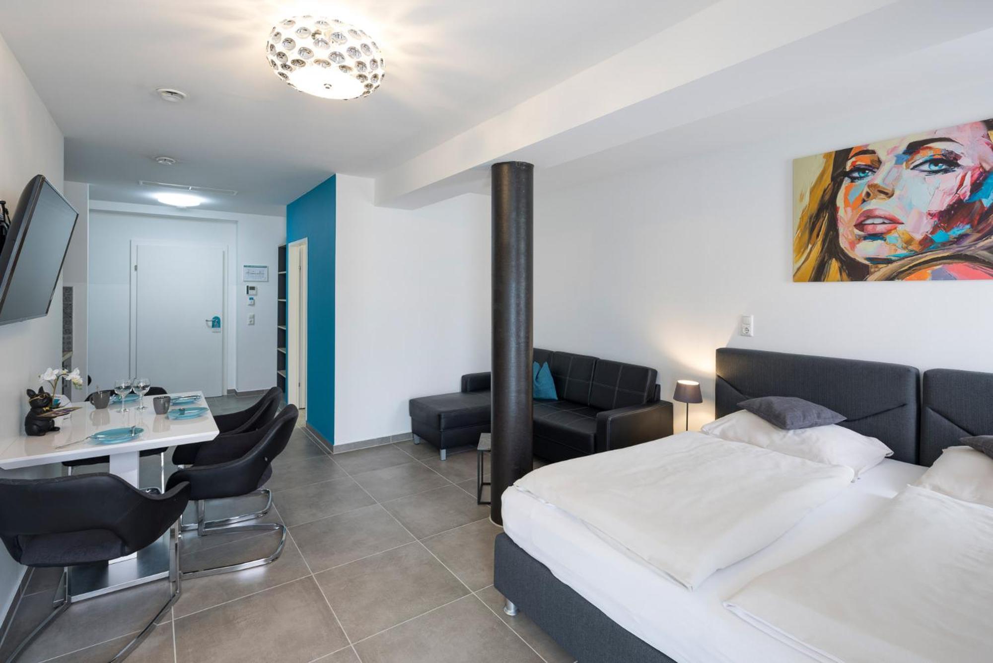 Motel24Seven Брук ан дер Мур Екстериор снимка