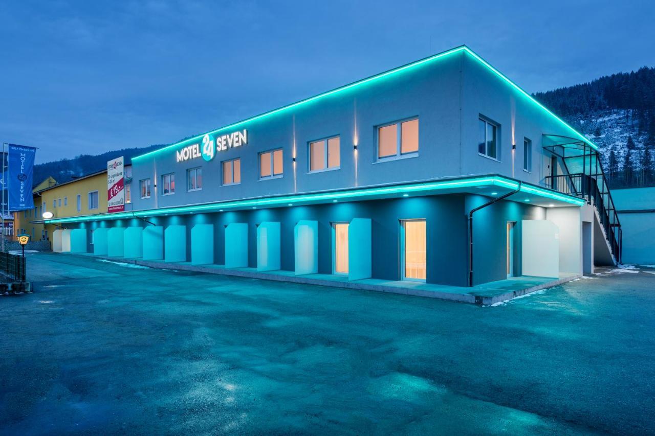 Motel24Seven Брук ан дер Мур Екстериор снимка